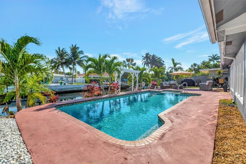 Casa by The Cove 3BR 2BA plus Office