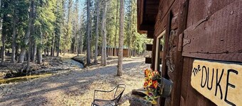 Rustic Historic Cozy Creekside Cabin with Steam Sauna near Log Cabin Creek, Tol, Alaska