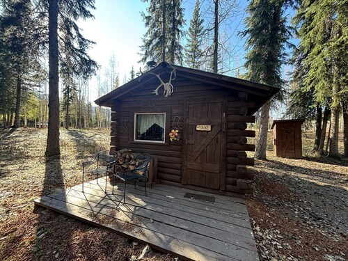 Rustic Historic Cozy Creekside Cabin with Steam Sauna near Log Cabin Creek, Tol, Alaska