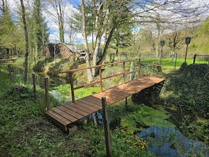 Property grounds - Stay in an Authentic Water Mill (Condamine)