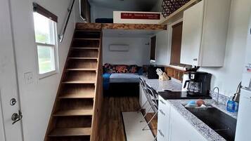 Fridge, oven, stovetop, toaster