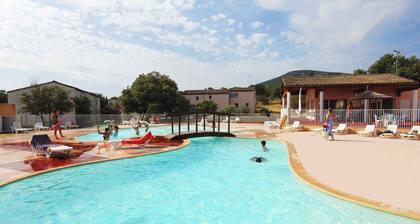 Mas Cévenols au cœur d’un domaine | Accès piscines