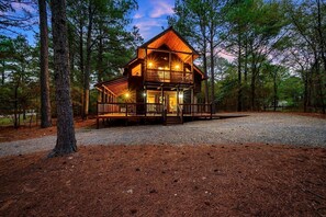 Exterior - Silver Spur (Broken Bow)