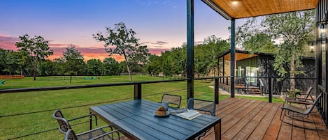 Outdoor dining