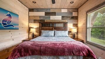 5 bedrooms, desk, iron/ironing board, WiFi