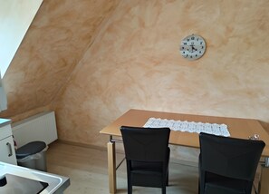 Interior - Apartment 'Fewo Steuerboard' with Shared Terrace, Shared Garden and Wi-Fi (Röbel)