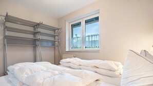 1 bedroom - Apartment 'S 42 EG' with Private Garden and Balcony (Röbel)