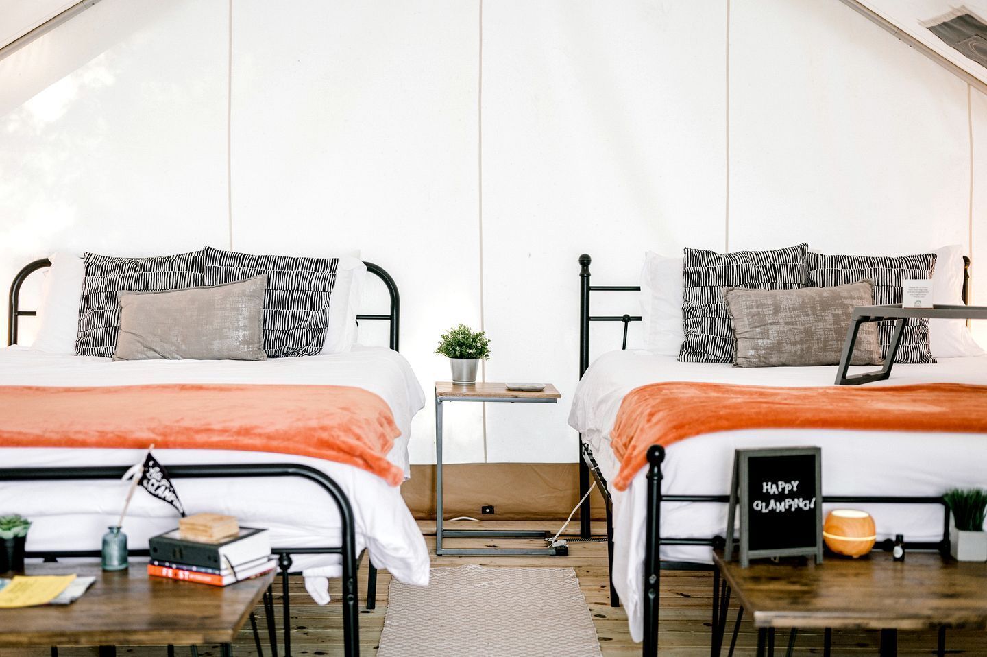 1 Schlafzimmer, Schreibtisch, WLAN, Bettwäsche