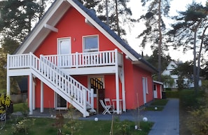Exterior - Apartment 'Haus K 104 OG' with Private Terrace, Private Garden and Wi-Fi (Röbel)