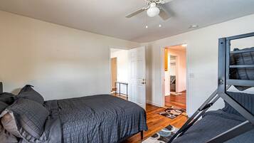 2 bedrooms, WiFi, bed sheets