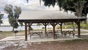 Utendørsservering