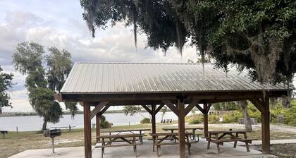 Relaxing Safari Tent with Fire Pit Near Anna Maria Island in Bradenton, Florida
