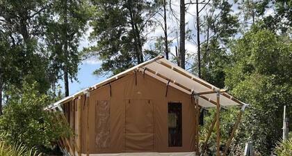 Relaxing Safari Tent with Fire Pit Near Anna Maria Island in Bradenton, Florida
