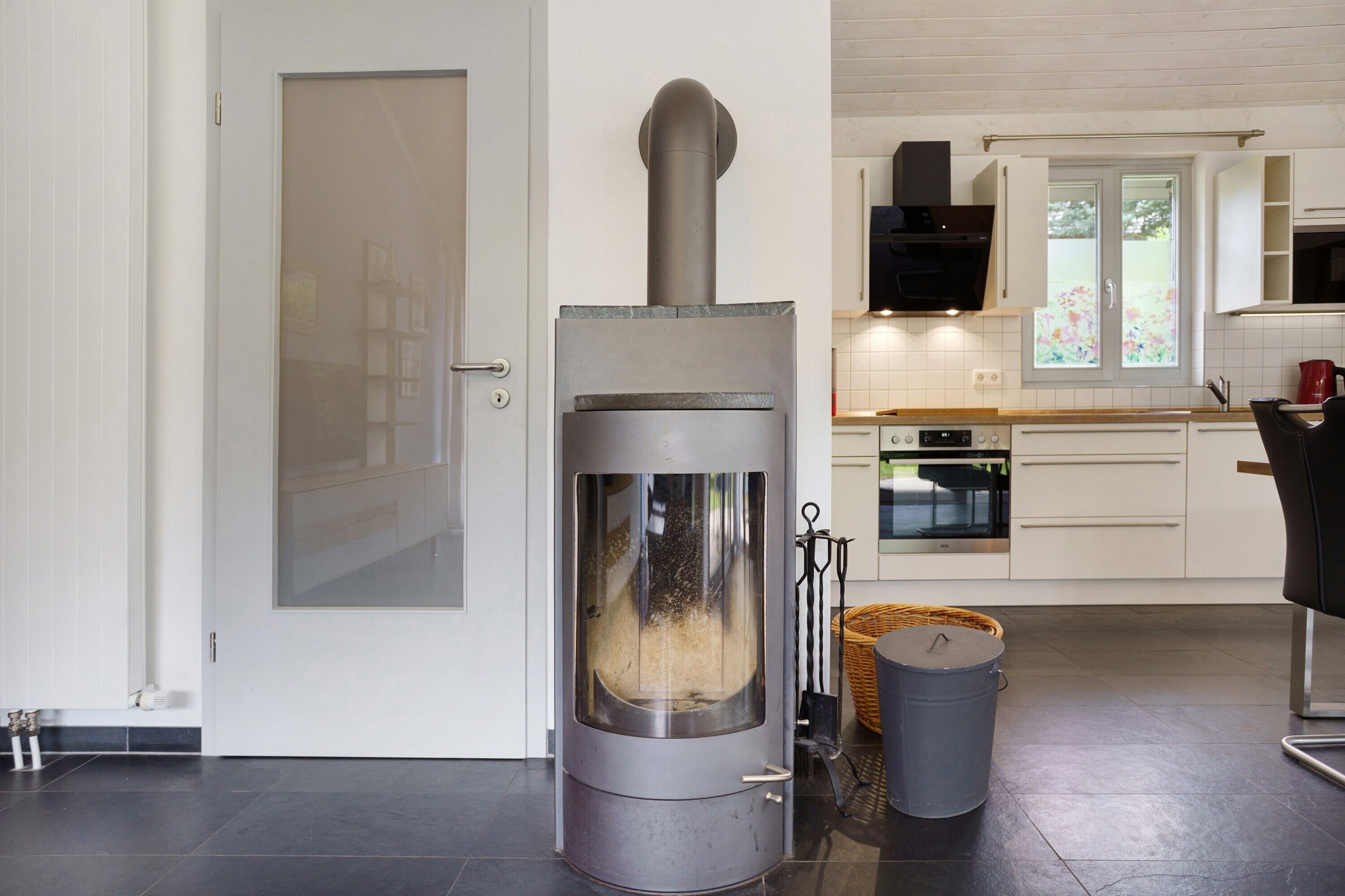 冰箱、微波炉、烤箱、炉灶