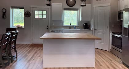 Family Haven Near Santa Claus House - Cozy 3 Bedroom Retreat