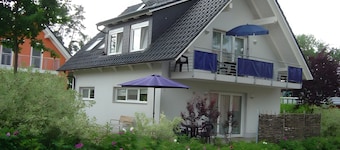Apartment 'Haus 44 EG' with Lake View, Private Terrace and Wi-Fi