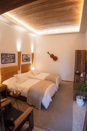 Deluxe Double Room, Housekeeping, Mountain View | Desk, soundproofing, free WiFi - beit abou johnny (ehden)
