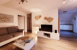 Living area - Apartment 'Blauer Fritz K96 OG' with Private Terrace and Private Garden (Röbel)