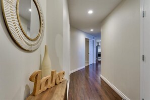 Interior - 3 Bedroom at Discovery Bay (Kelowna)