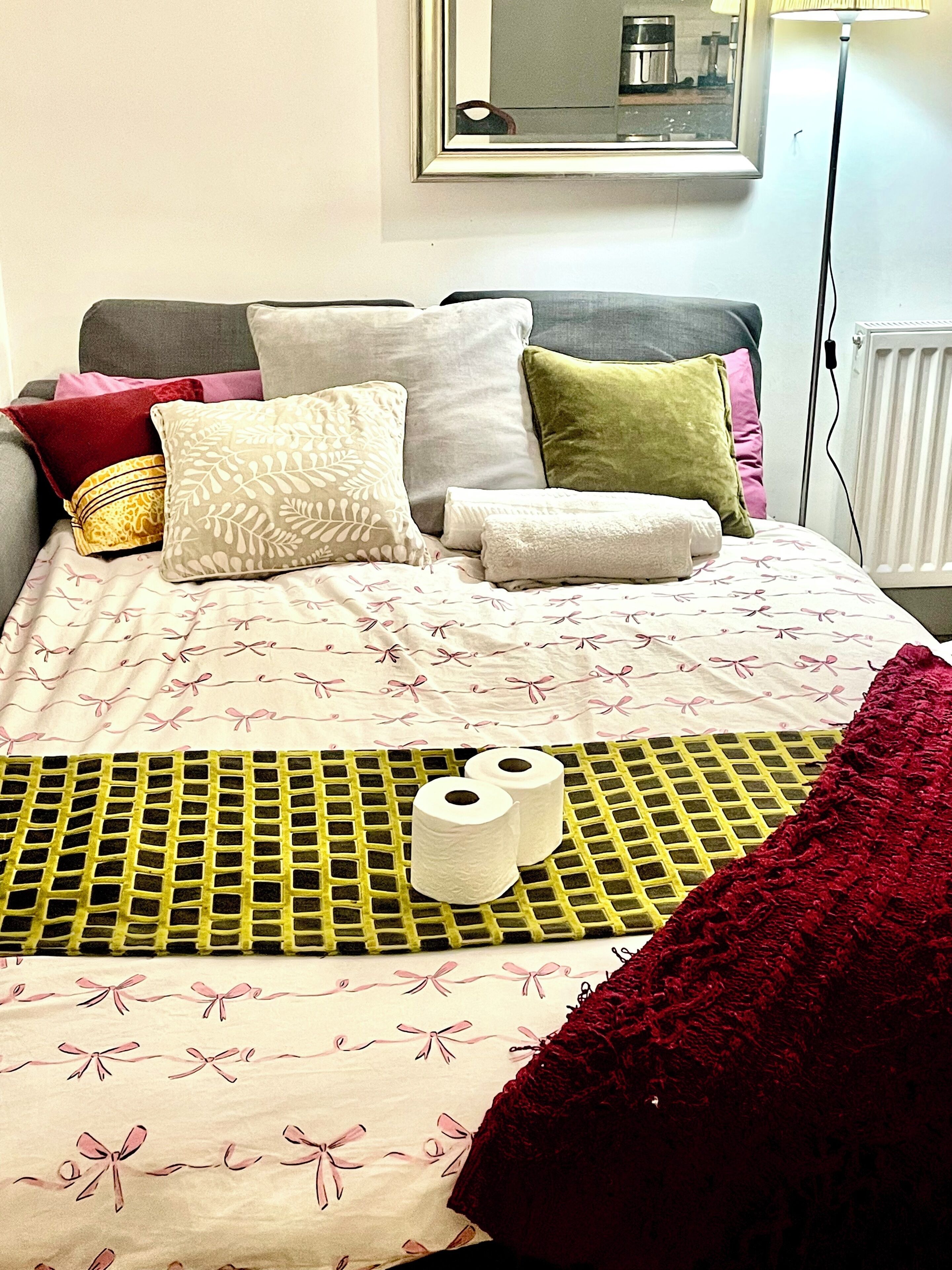 1 bedroom, iron/ironing board, WiFi, bed sheets