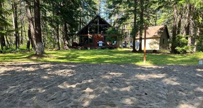 Mountain Chalet in the Columbia Gorge just minutes from White Salmon River