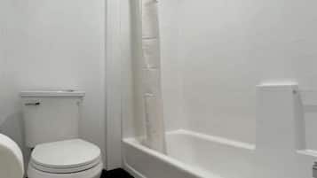 Habitación individual estándar | Baño | Bañera