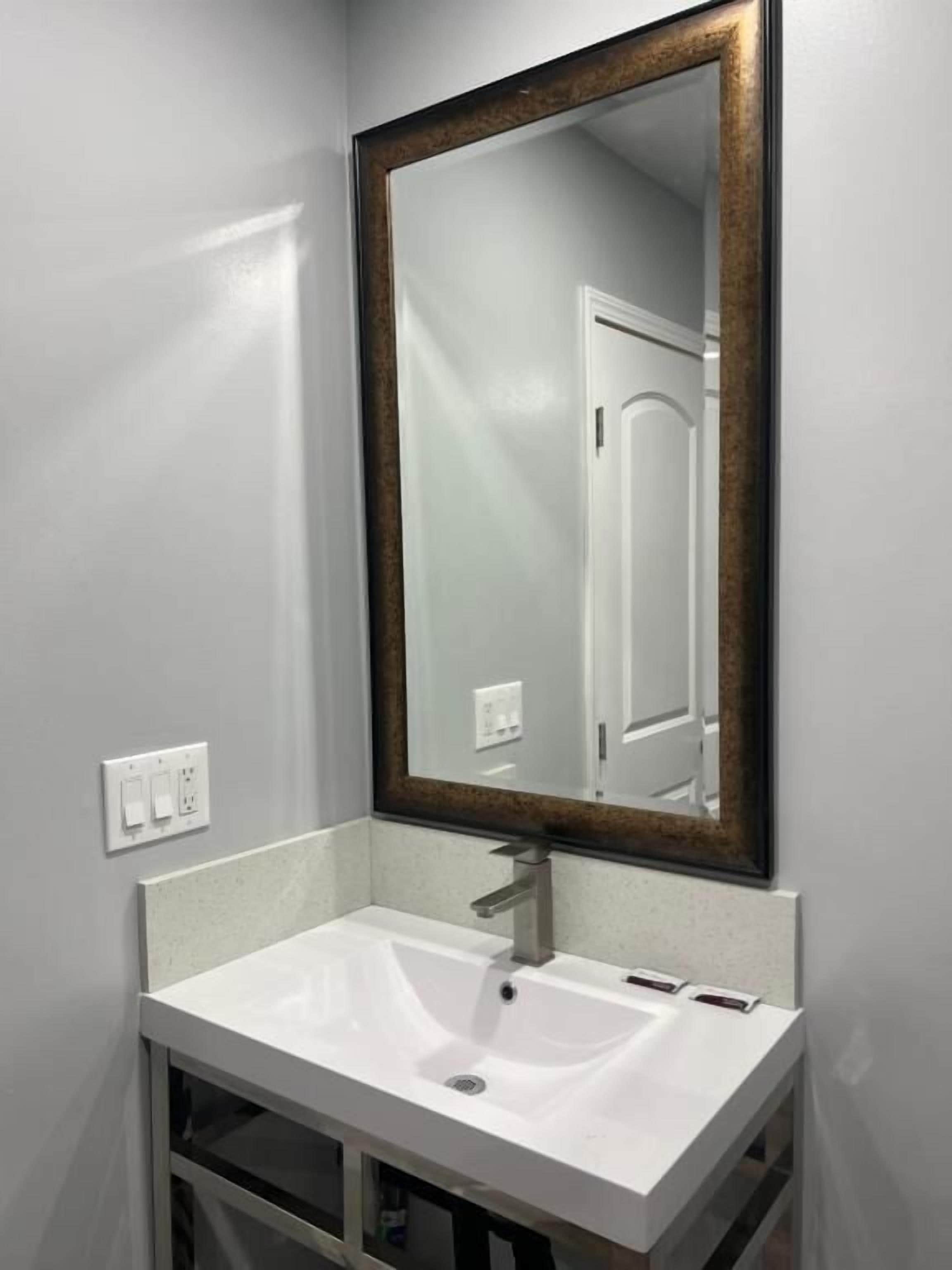 Standard Single Room | Bathroom | Bathtub