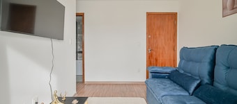 Apartamento c Varanda perto da UFJF e do Aeroporto