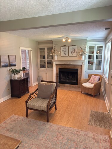 Quaint Southern Home with porch
