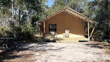 Ulkoruokailutilat