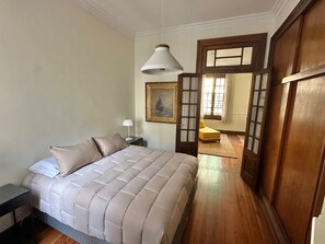 2 Schlafzimmer, Bügeleisen/Bügelbrett, Internetzugang, Bettwäsche