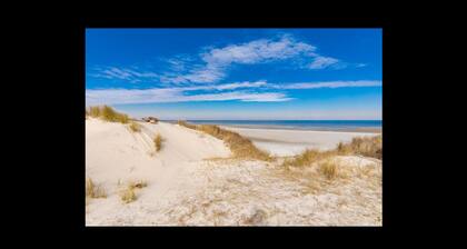 “Castaway Cottage” Serenity At Its Finest”
Cedar Island, NC Secluded Getaway