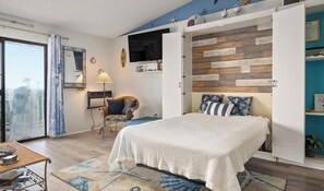 Iron/ironing board, WiFi, bed sheets - Peaceful studio with AC near the beach in Ocean City amazing sunset views. (Ocean City)