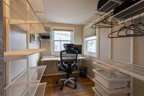 Interior - End-Unit Townhouse: Patio, Parking & Walkable (Frederick)