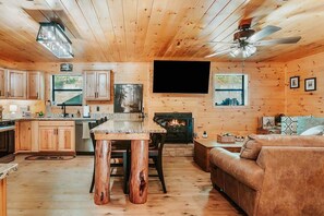 Interior - Secluded Chalet with Hot Tub, Fireplaces, Games, & outdoor movie projector (Sevierville)