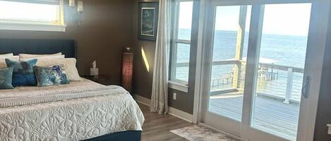 3 bedrooms, desk, iron/ironing board, WiFi