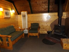 Interior - Relaxing Cabin Perfect to Disconnect and Recharge in Arizona (Flagstaff)