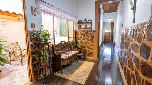 Casa Pet Friendly para 6 pessoas a 450m da UFSJ