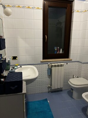 Bathroom - Living Home (Anzio)