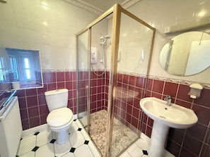 Dusche, Handtücher, Toilettenpapier