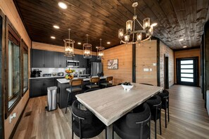 Dining - Luxury Cabin with Rooftop Views & Indoor Pool near Dollywood in Pigeon Forge, TN (Pigeon Forge)