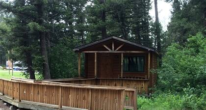 Luxury Cabin Rental for Groups with Bunk Beds near Missoula