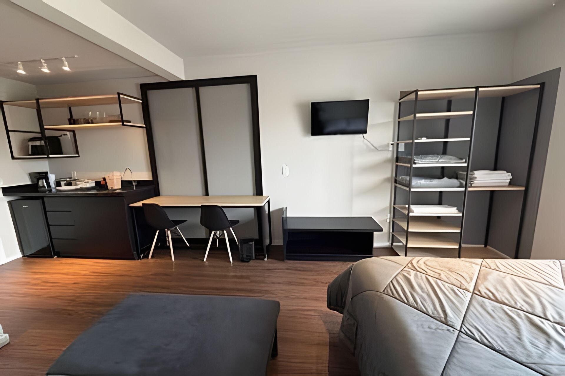 Premium bedding, free WiFi, individually furnished, bed sheets