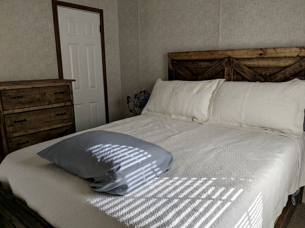 3 Schlafzimmer, Schreibtisch, Bügeleisen/Bügelbrett, WLAN