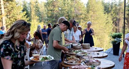 Scenic Glamping Stay with Quiet Privacy and Restful Views in Sandpoint, Idaho