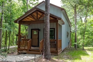 Exterior - Pet-Friendly Waterfront Cabin with Loft Interior in Livingston, Texas (Livingston)