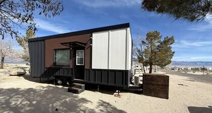 Stylish Modern Tiny House on Wheels with Stunning Mountain Views Near Lone Pine, California
