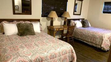 2 bedrooms, WiFi, bed sheets