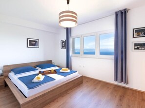Villa (Three Bedroom Villa with Sea View)