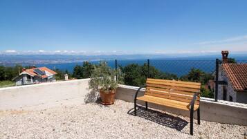 Villa (Three Bedroom Villa with Sea View) | Exterior